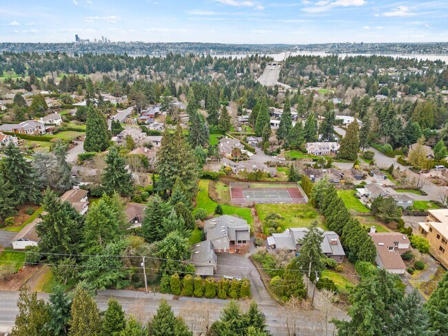 Building Photo - Just Reduced and READY NOW!! - Amazing Sce...