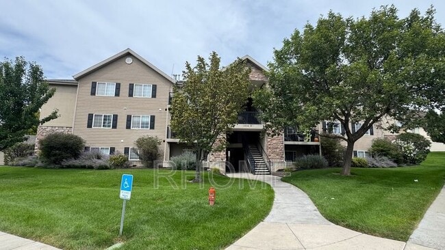 Building Photo - 1656 Westbury Way