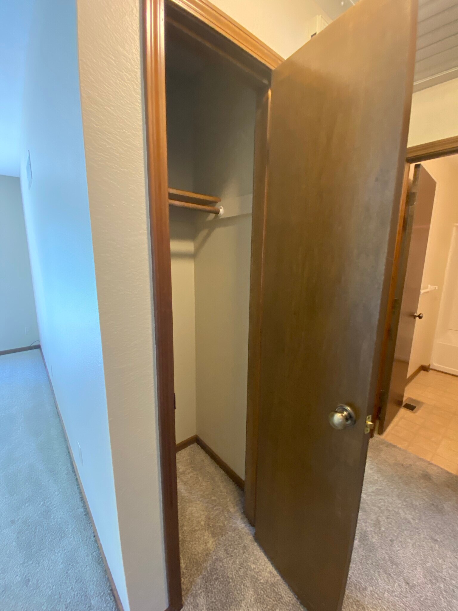 Building Photo - 733 SE Claremont St