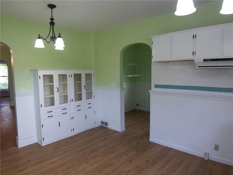 kitchen - 300 Washington Ave