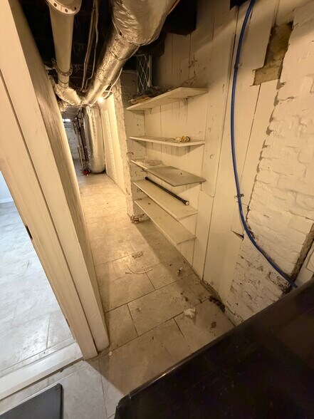 Building Photo - 31 Middle St