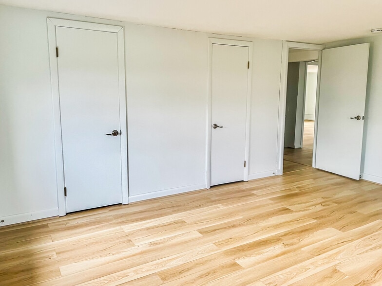 Building Photo - 1699 Main St