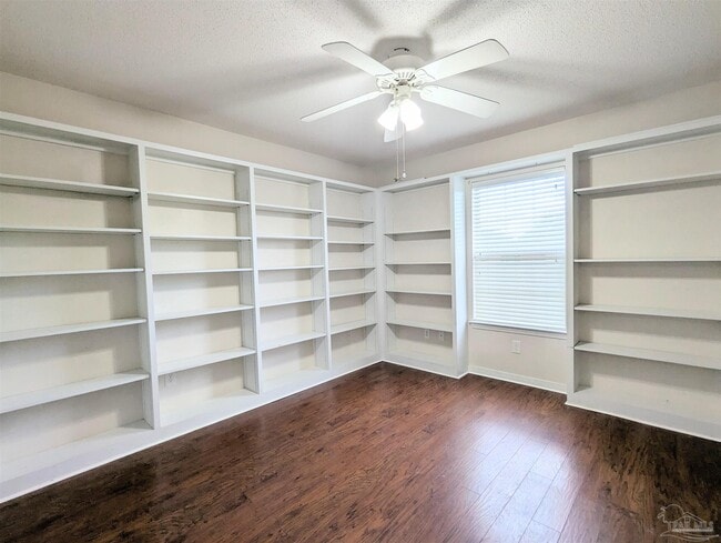 Building Photo - 1145 Freeboard Blvd