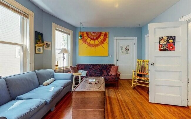 Building Photo - 65 Wyman St