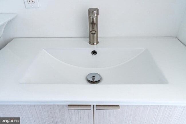 Building Photo - 2143 N Palethorp St