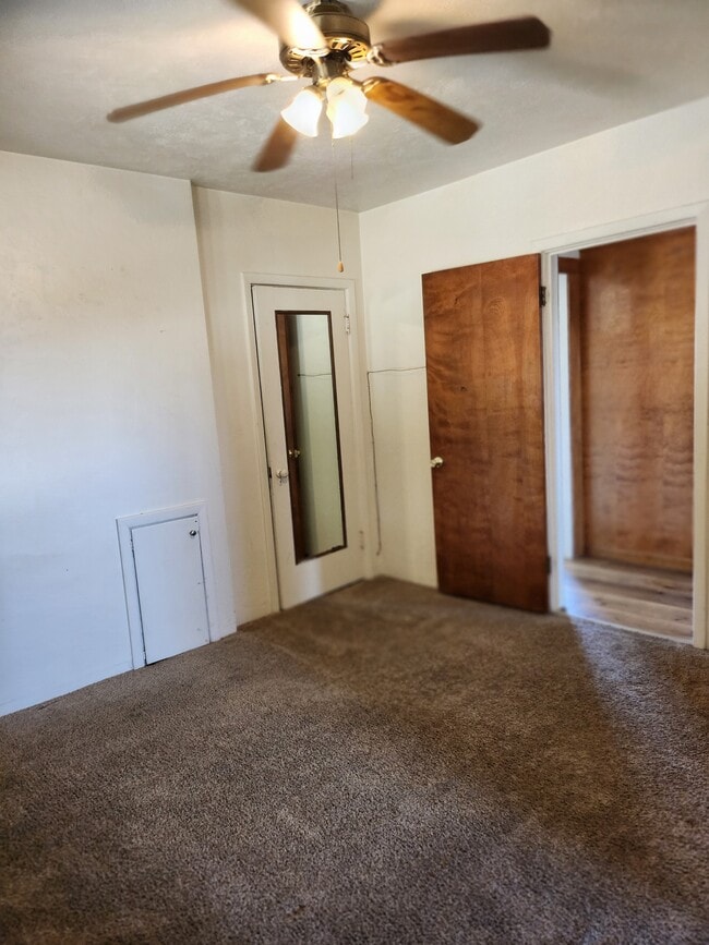 Building Photo - 22337 E Huntsman Ave