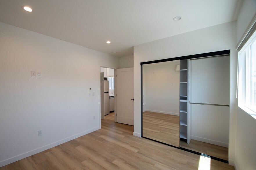 Building Photo - 4334 Mammoth Ave