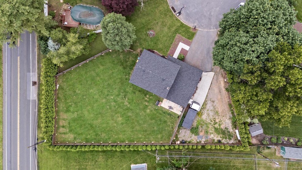 Building Photo - 7590 Violet Cir