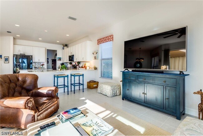 Building Photo - 13755 Luna Dr