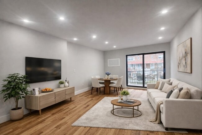 Building Photo - 1424 E 102nd St