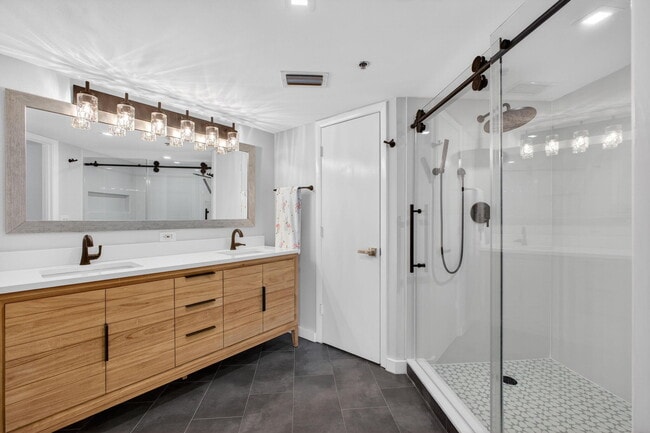 Building Photo - 3150 N Hwy A1A