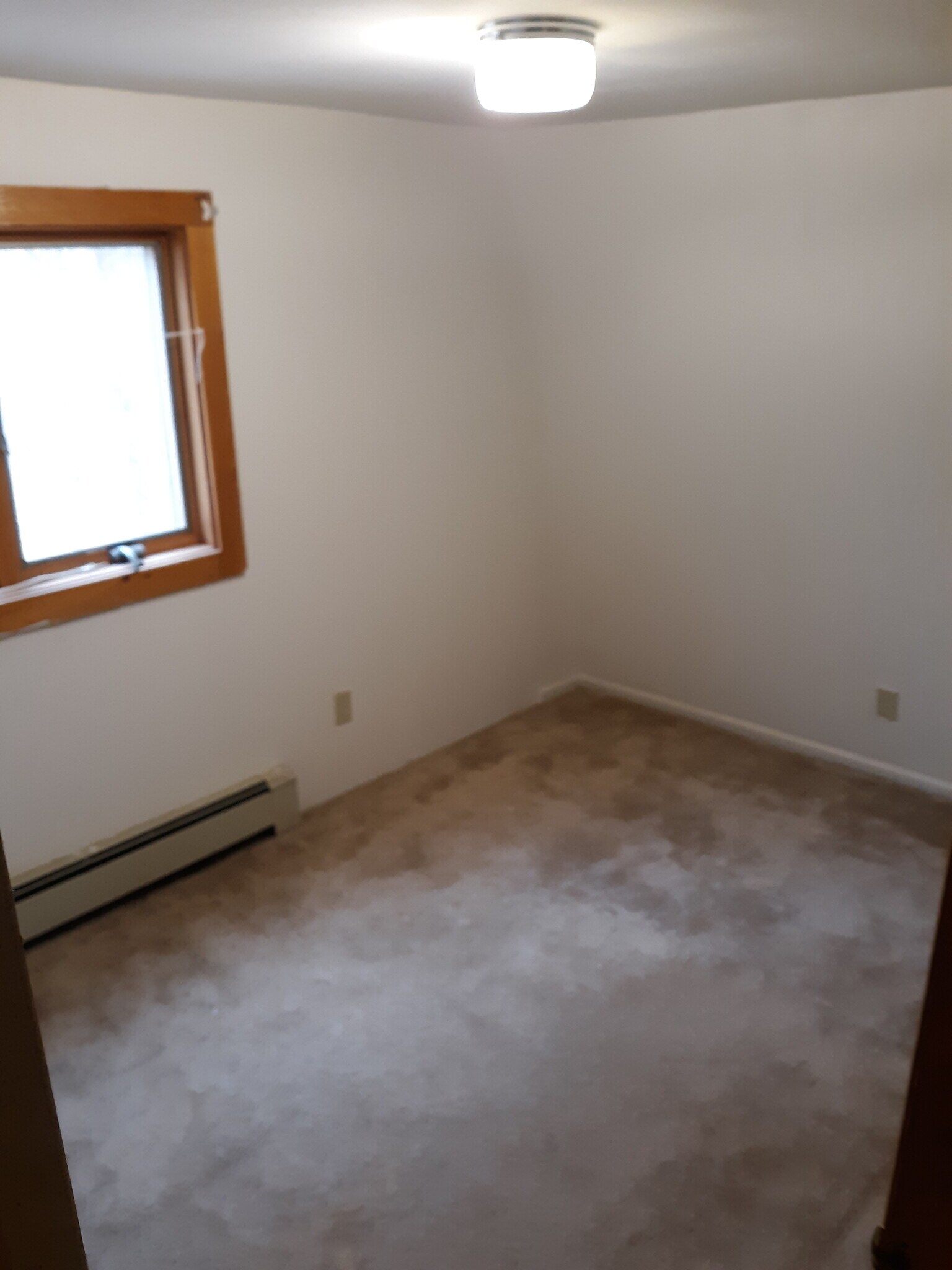 Upstairs bedroom - 92 Smithfield Rd