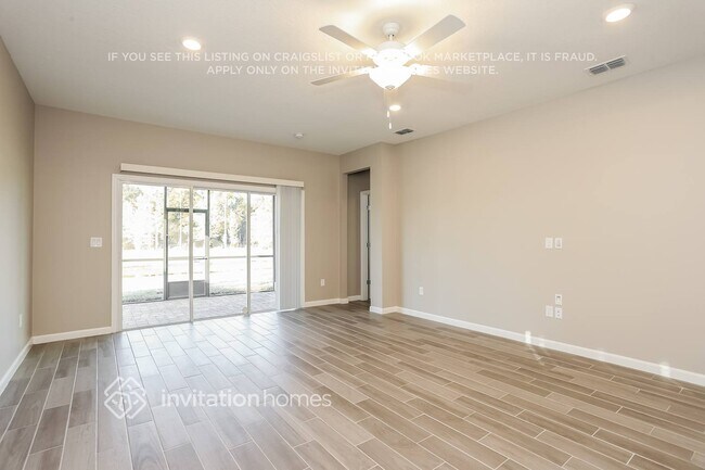 Building Photo - 9817 Lemon Grass Ln