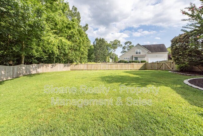 Building Photo - 112 Tanglewood Cir