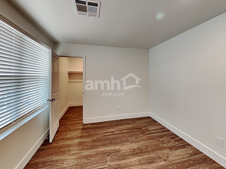 Building Photo - 23135 E Camacho Rd