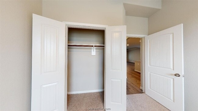 Building Photo - 5789 Cerrillos Dr