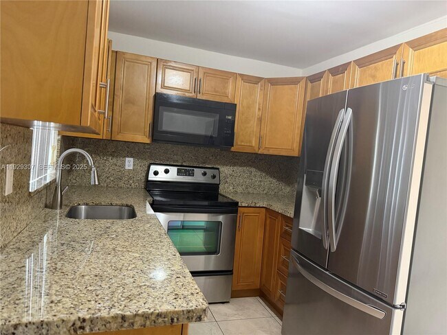 Building Photo - 6083 W Flagler St