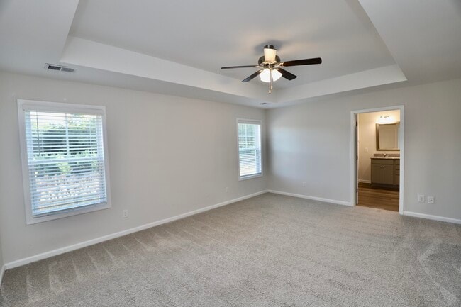 Building Photo - 1960 Barnhart Dr