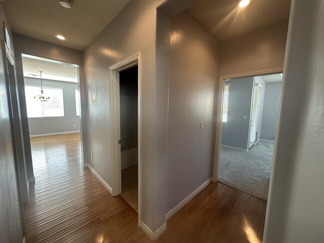 Building Photo - 11714 Morgan Hill Dr