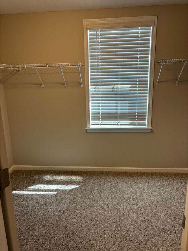 Building Photo - Welcome Home! Located in Lexington Hill Subdivision