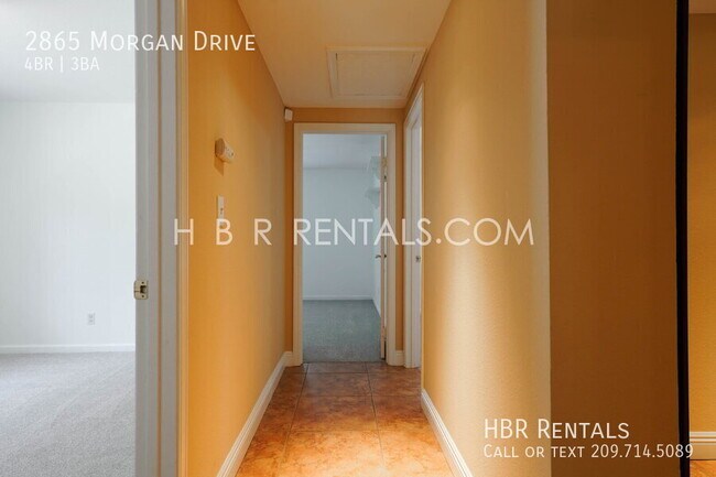 Building Photo - 2865 Morgan Dr