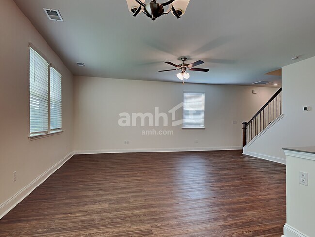 Building Photo - 302 West St