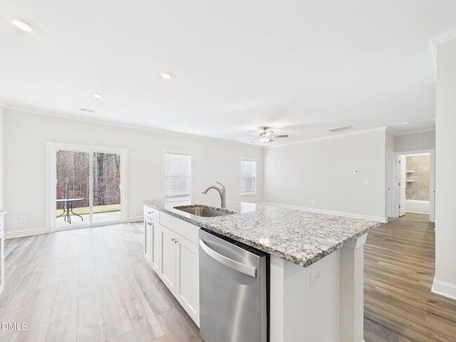 Building Photo - 110 Symmetry Lp