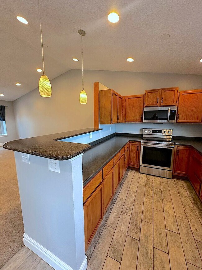 Building Photo - Move in ready home in 80918!