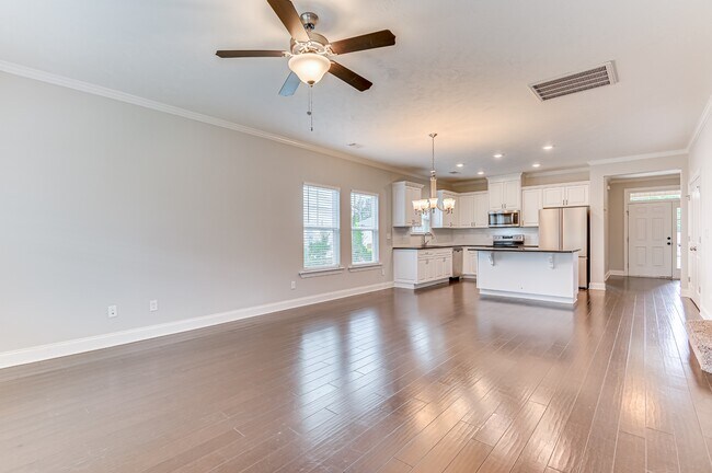 Building Photo - 5107 Heathbrook Dr