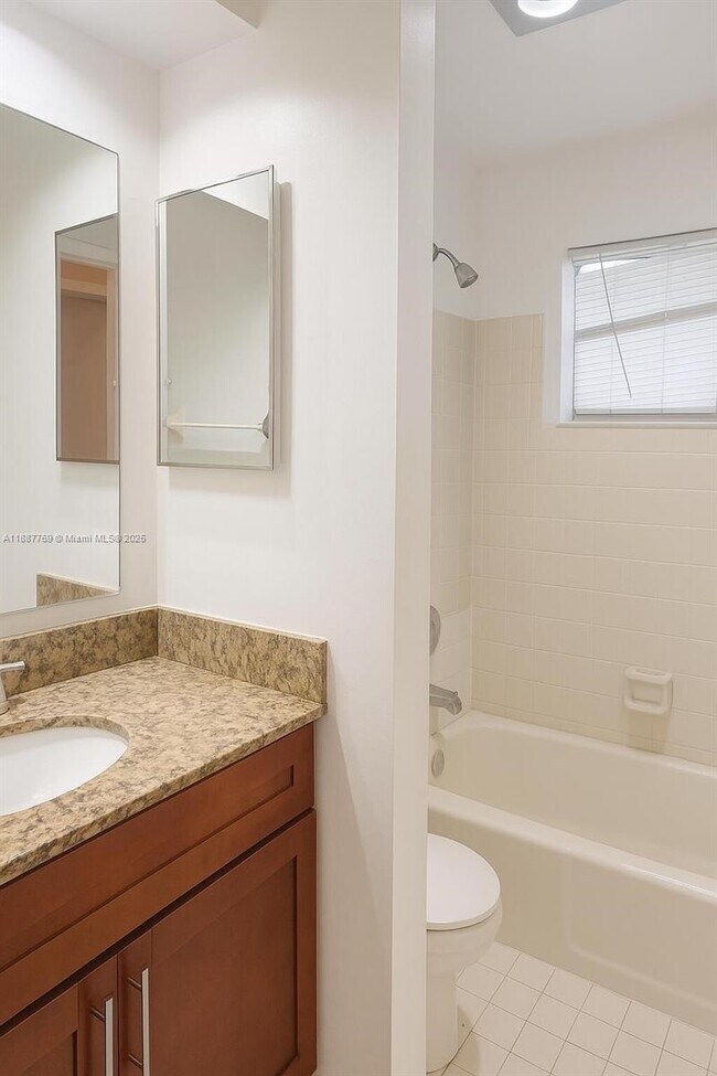 Building Photo - 6822 SW 39th St, 14G