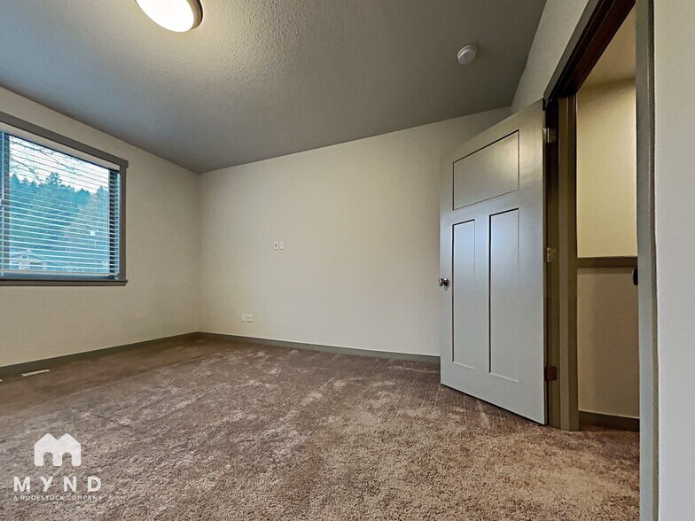 Building Photo - 1217 NW Benton St