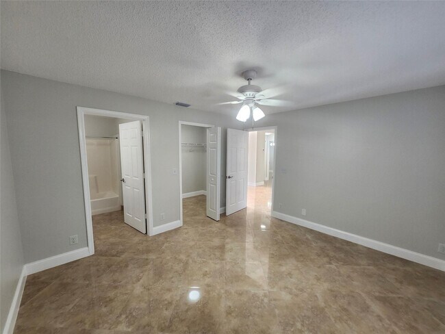 Building Photo - 18142 Murcott Blvd