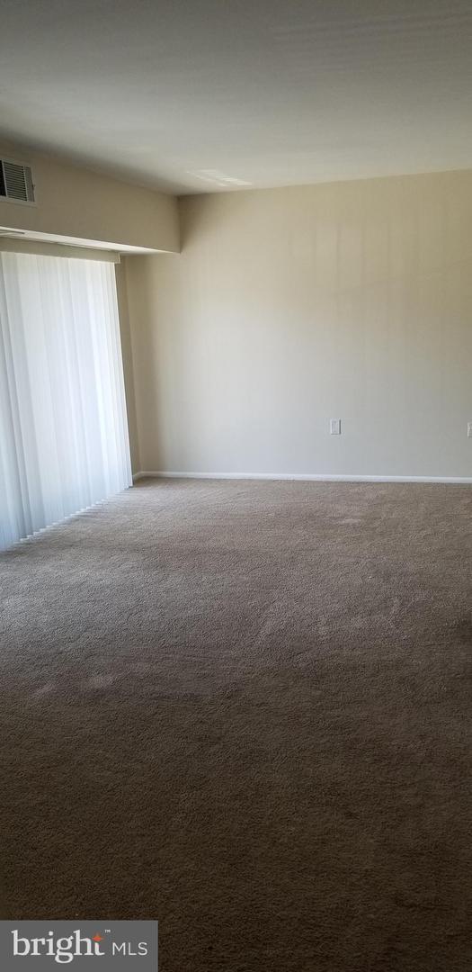 Building Photo - 5204 Newton St