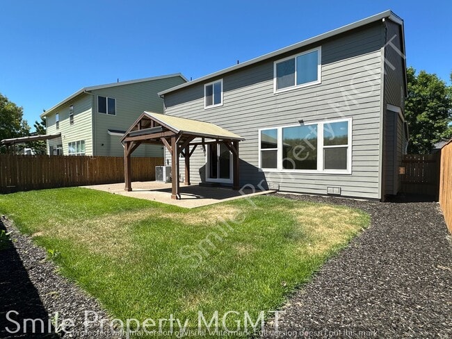Building Photo - 4524 SE Oakhurst St