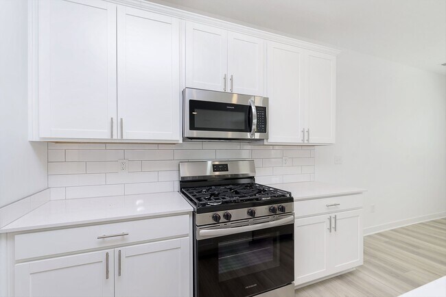 Building Photo - 17290 Wellburn Dr