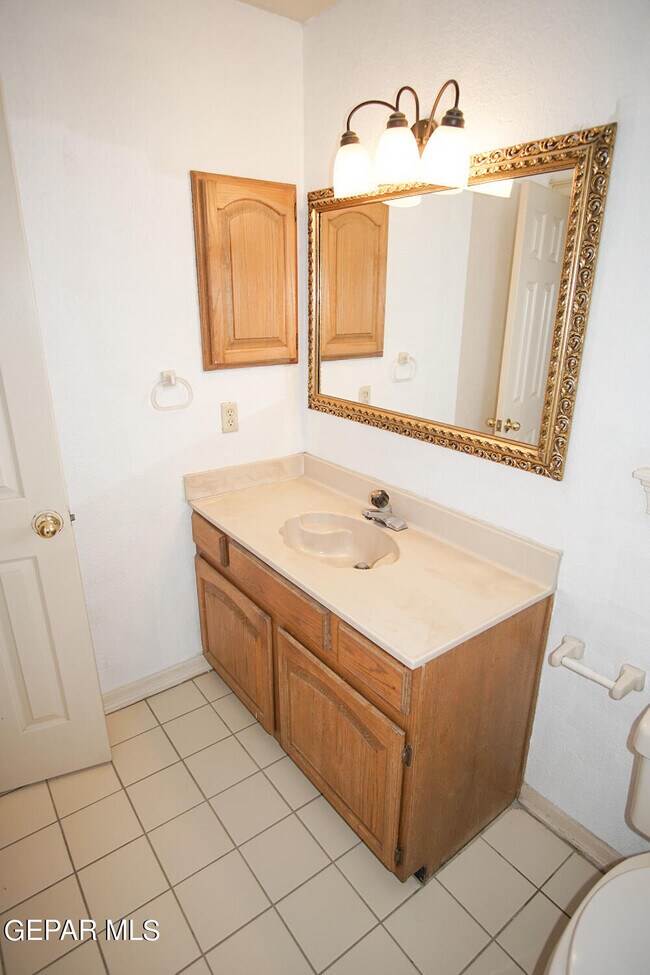 Building Photo - 1808 Gurss Pl