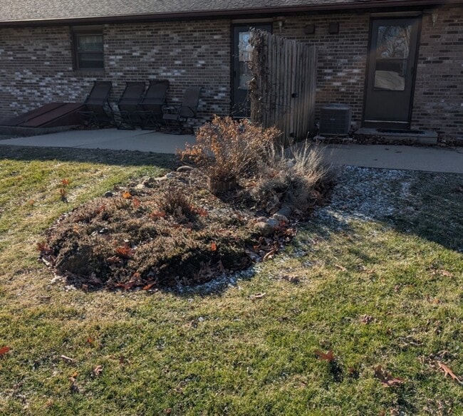 Building Photo - 112 Wright Dr