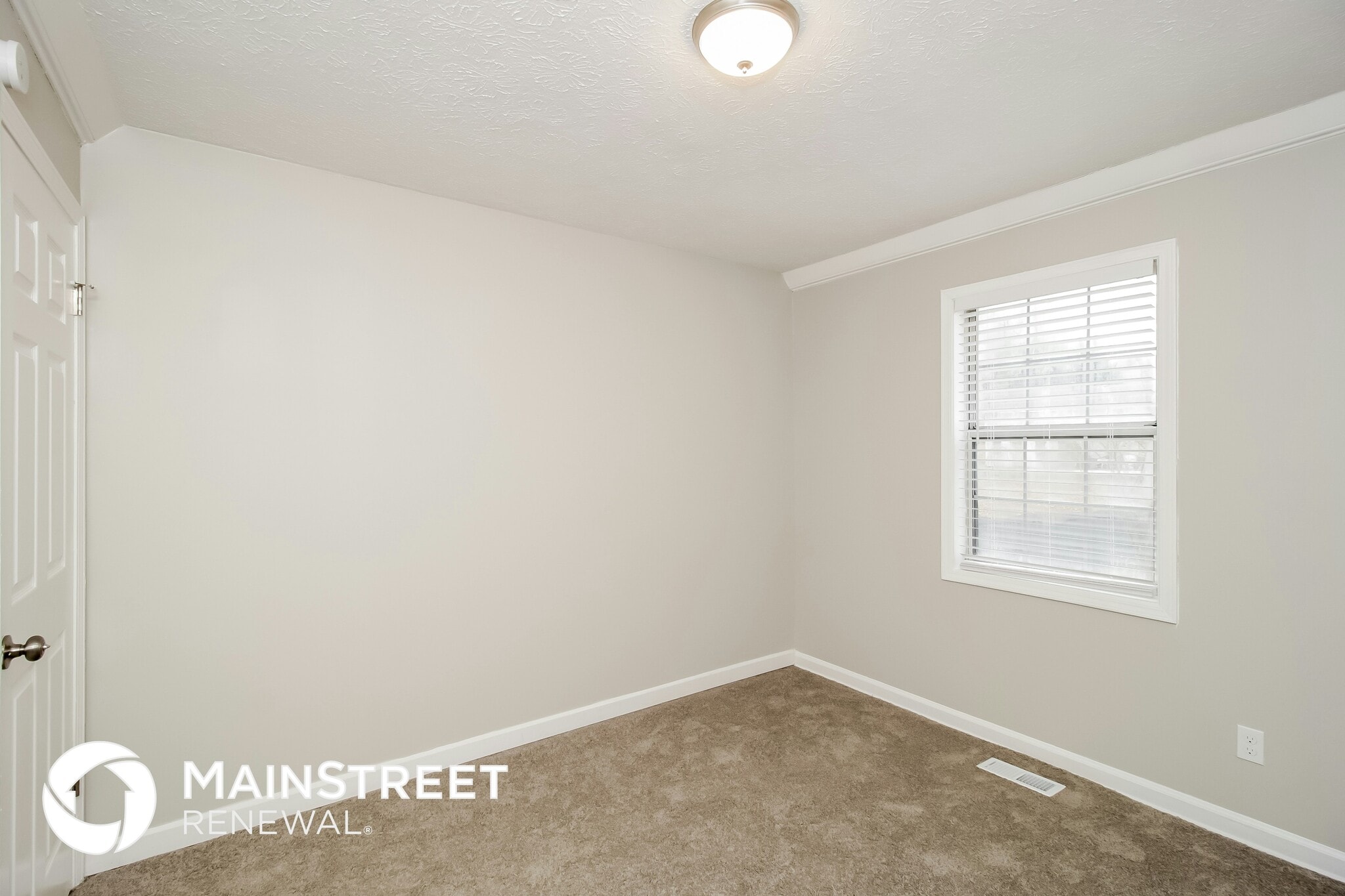 Building Photo - 2646 Hencley Cir SW