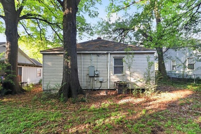 Building Photo - Charming 3BD/1BA Ranch in