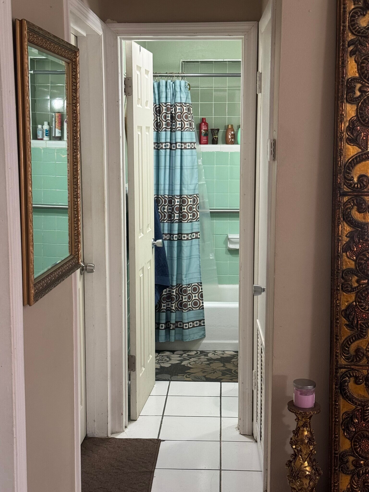 Building Photo - 401 SW 78th Pl