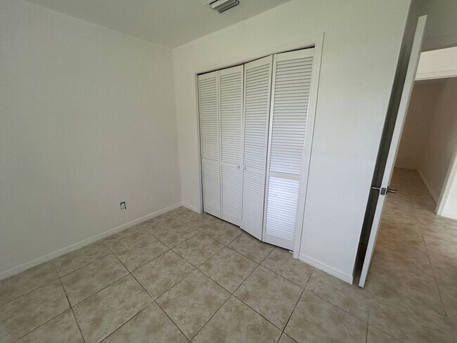 Building Photo - 2649-2651 Market St