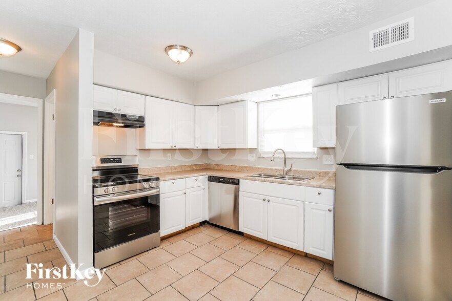 Building Photo - 1369 Greenock Rd