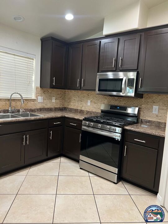 Building Photo - 205 San Felipe Dr