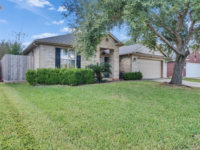 Building Photo - 3823 Beacons Vw