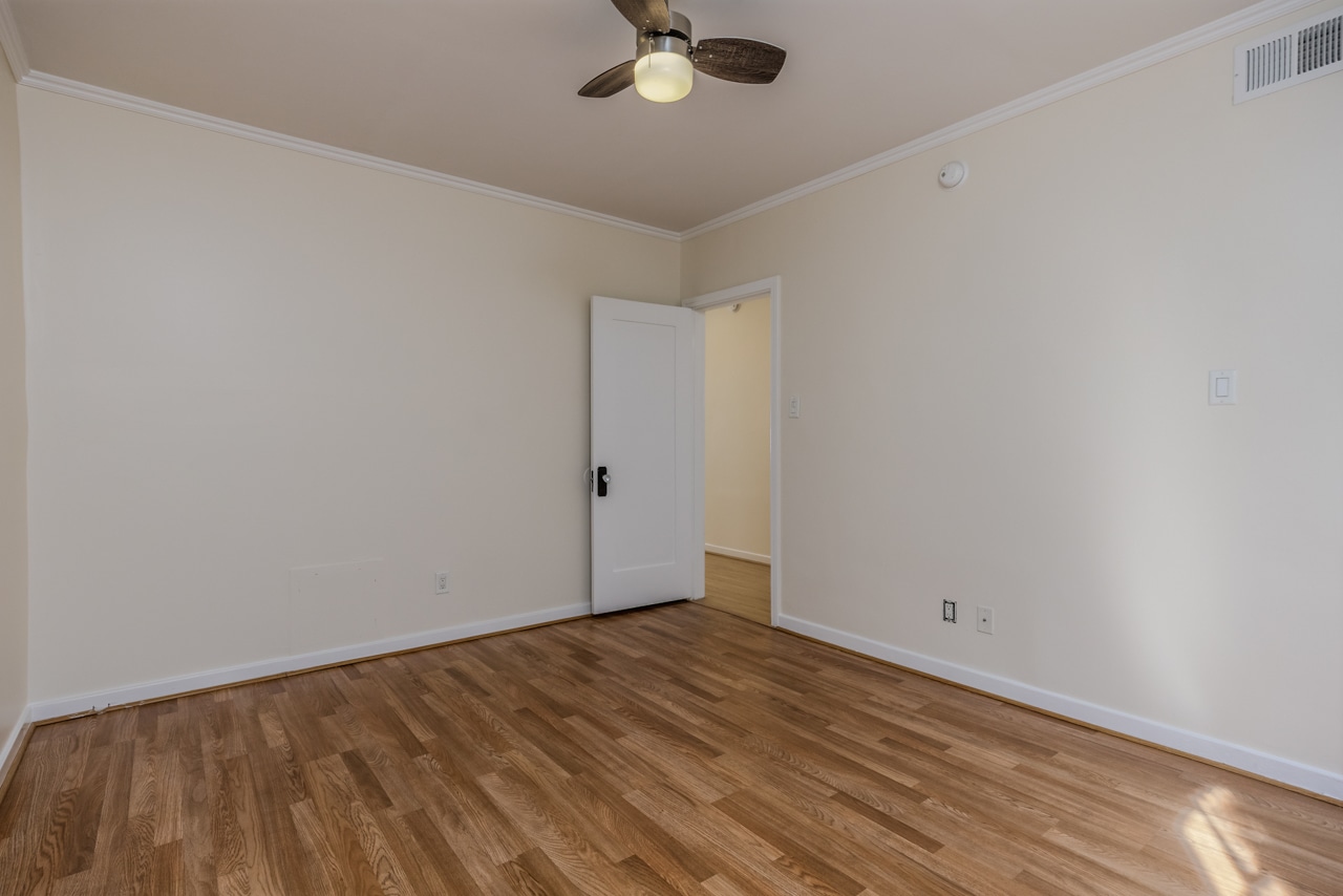 Building Photo - 1244 S Highland Ave