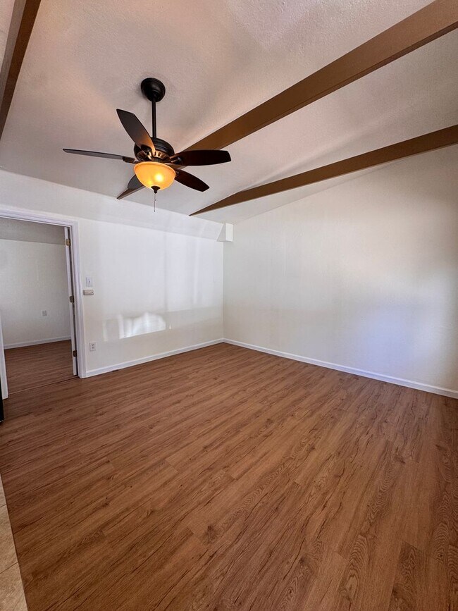 Building Photo - 231 Foresthill Ave