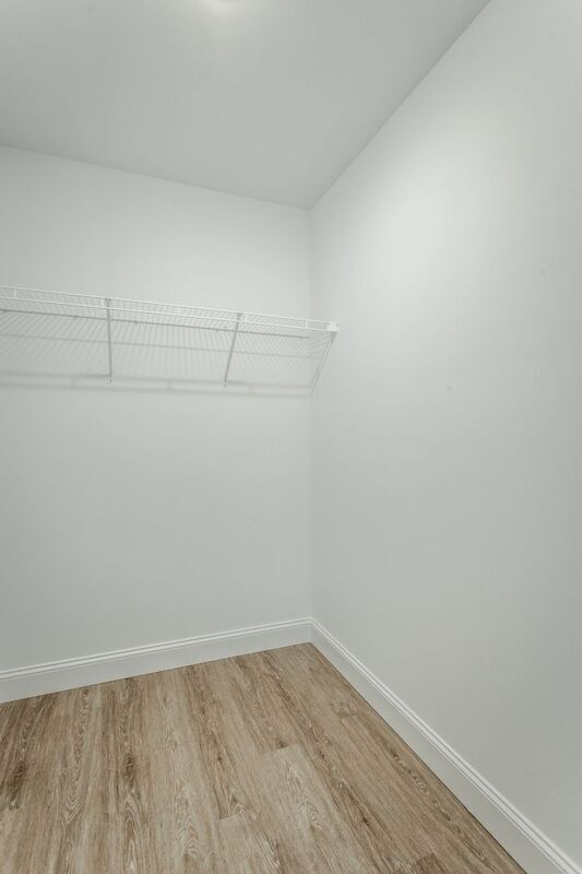 Building Photo - 531 Strong Ave