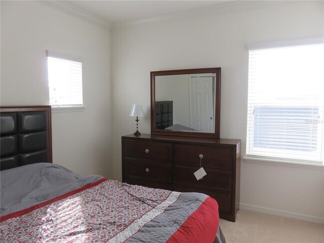 Building Photo - 8811 Citrus Palm Dr