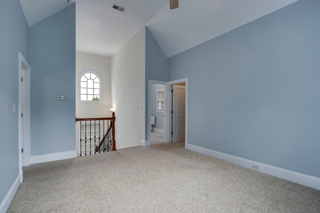 Building Photo - 111 Daleyuhski Way