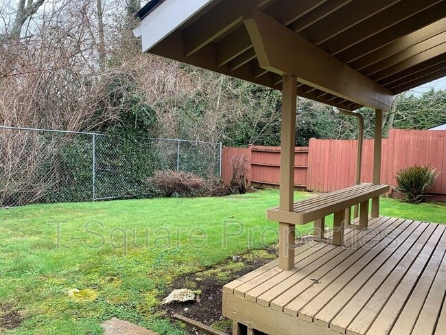 Building Photo - 12120 E Gibson Rd